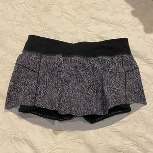 Lulu lemon skirt. Excellent condition